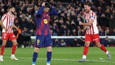 بعد وداع الأبطال.. عشاء سري يُقرب ليفاندوفسكي من مغادرة برشلونة