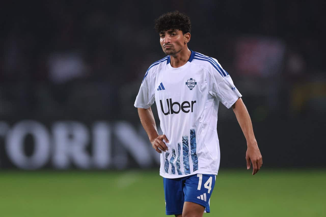 كومو الإيطالي يحسم موقفه النهائي من عودة علي جاسم في الموسم الجديد