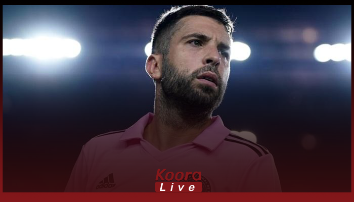 الظهير الأسطوري يعلن اعتزاله وسط حزن الجماهير